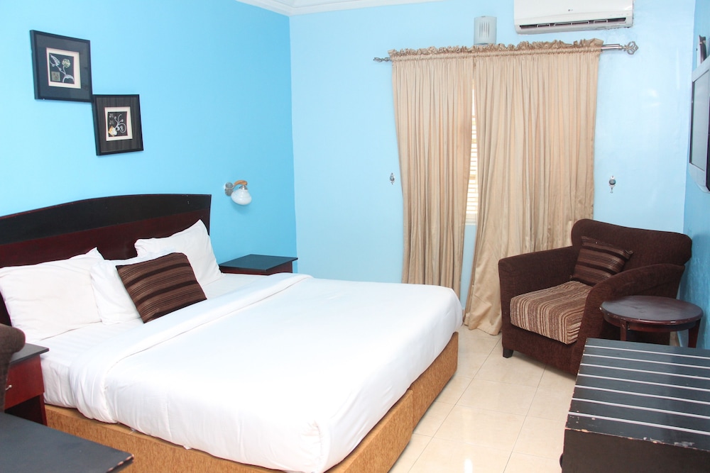 Flora Room photo 1