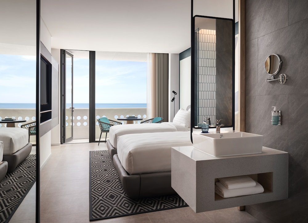 Superior Room, 2 Twin Beds, Ocean View - Photo 2