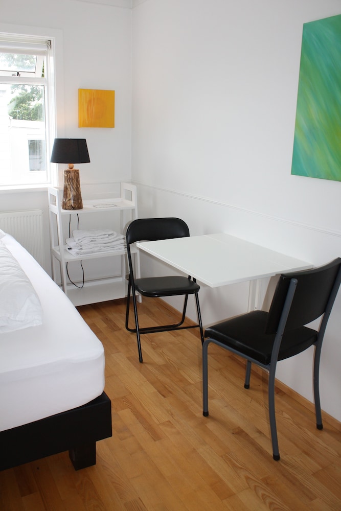 Economy Double Room, Shared Bathroom photo 2
