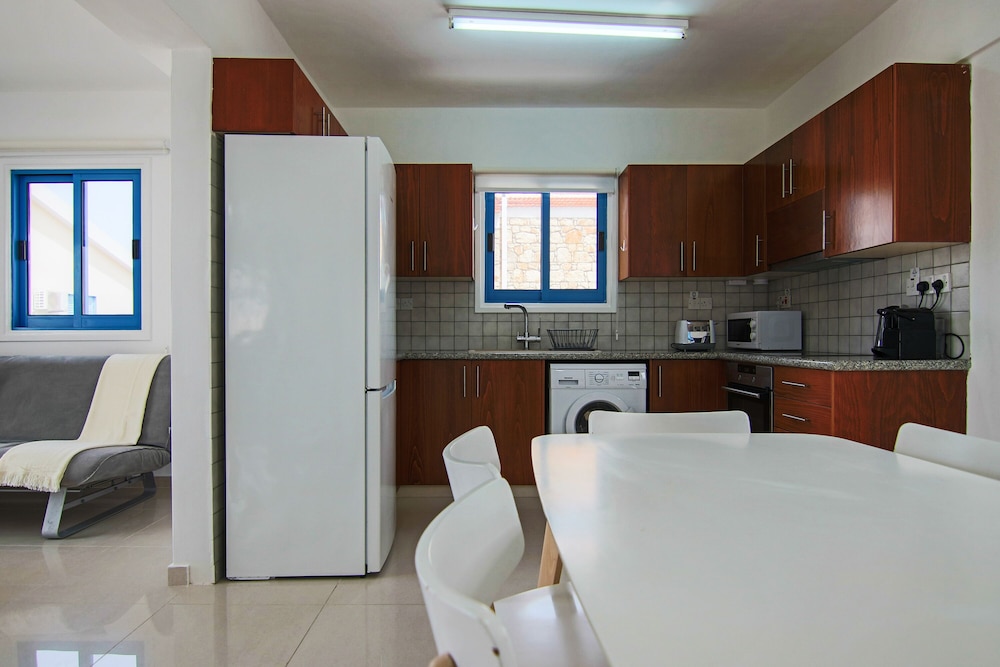 Luxury Villa photo 2