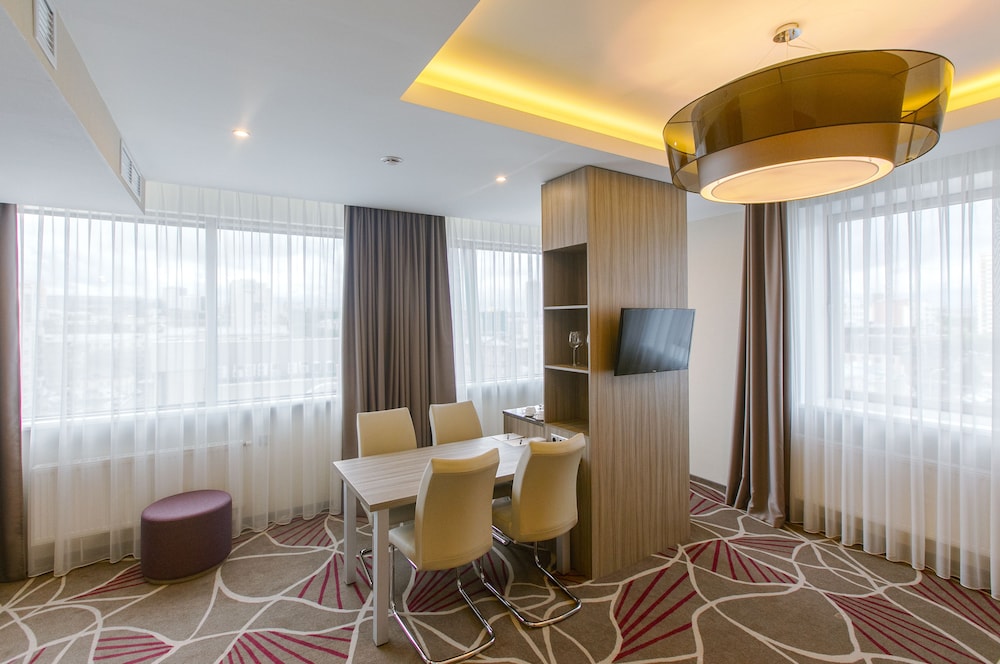 Suite photo 1