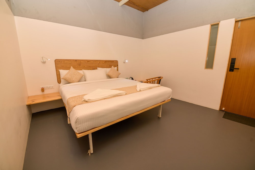 Deluxe Room - Photo 8