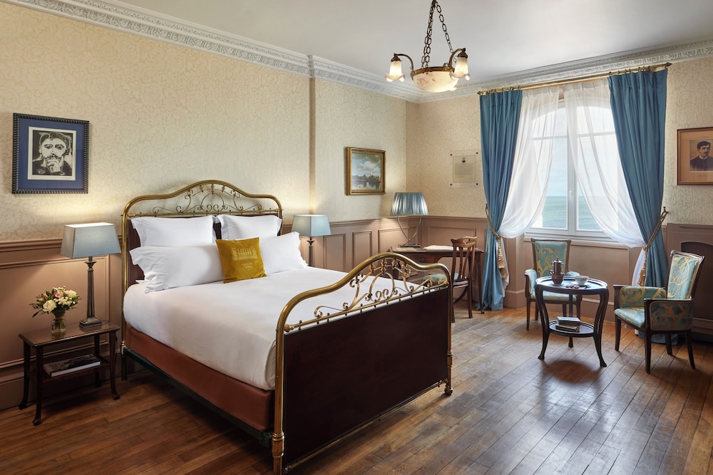 Marcel Proust sea view room