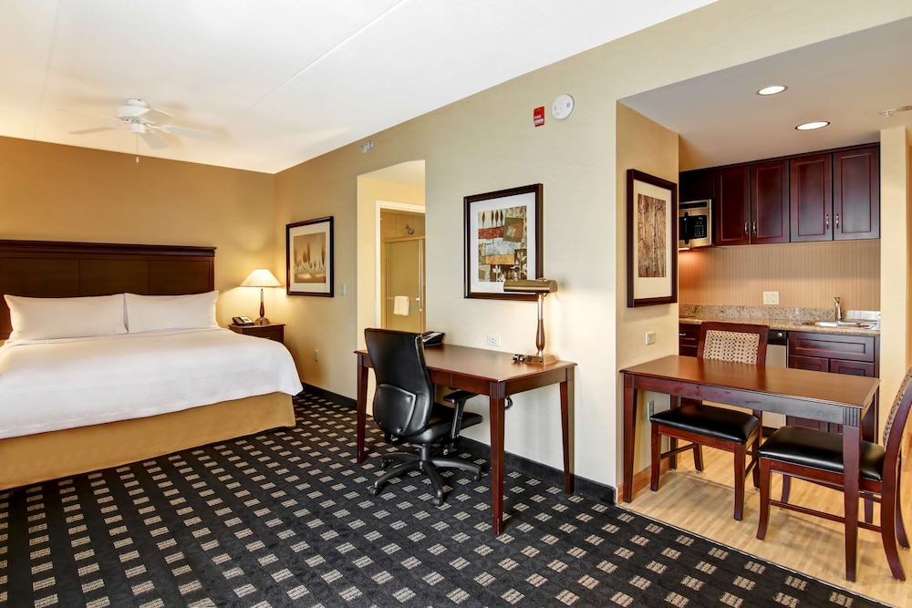 Premium Studio, 1 King Bed, Non Smoking