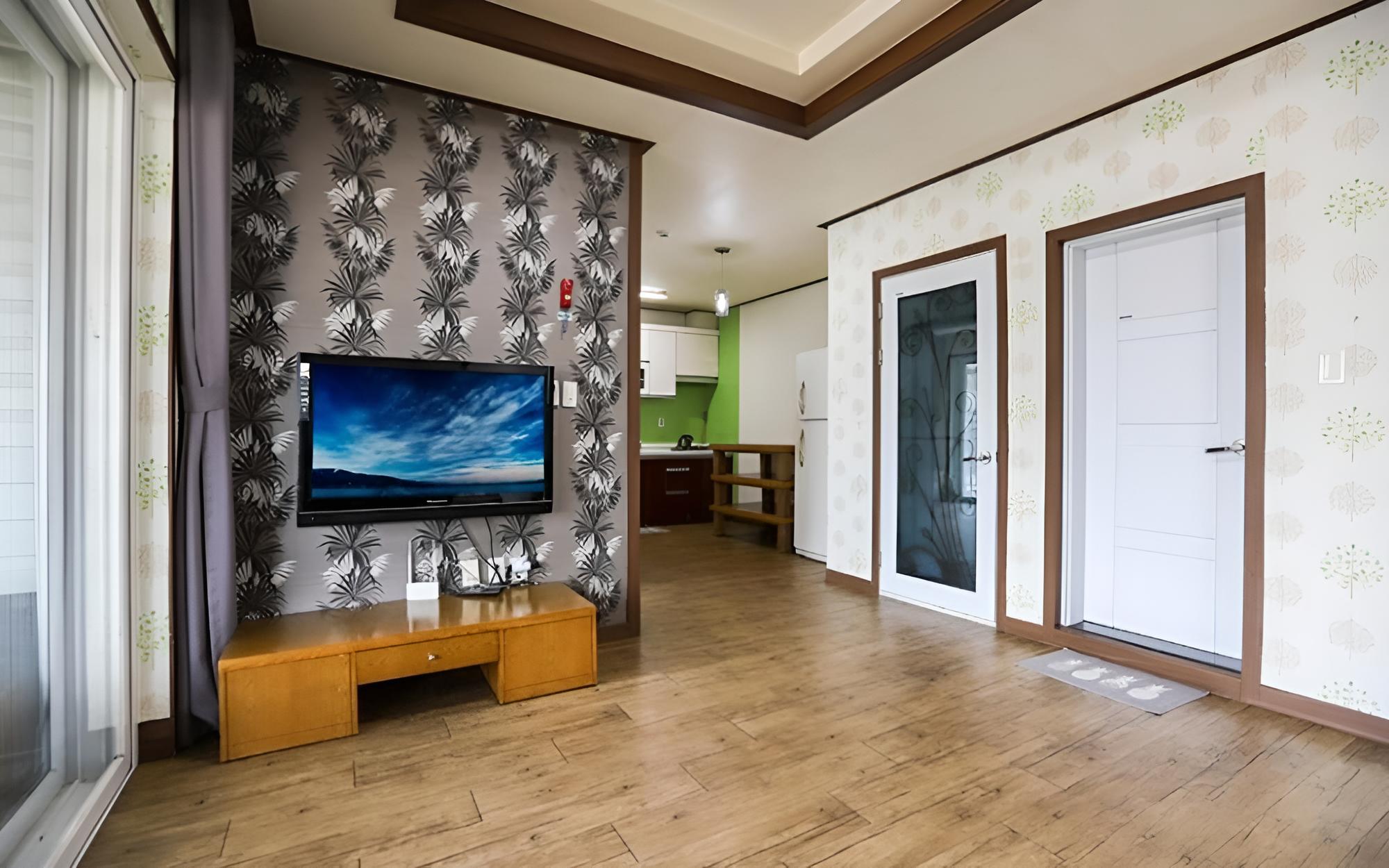 Room (1 building room 101 (89m A)) - Photo 4