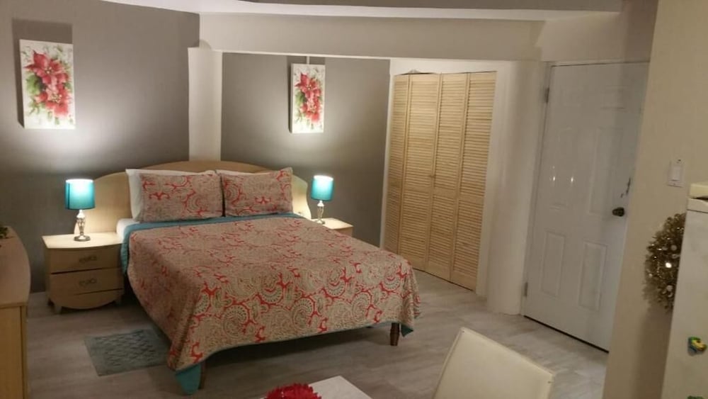 Beautiful Ground Floor Studio