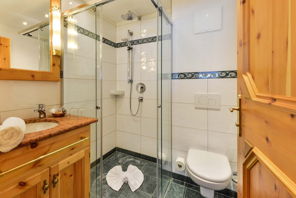 Standard Double Room - Photo 6