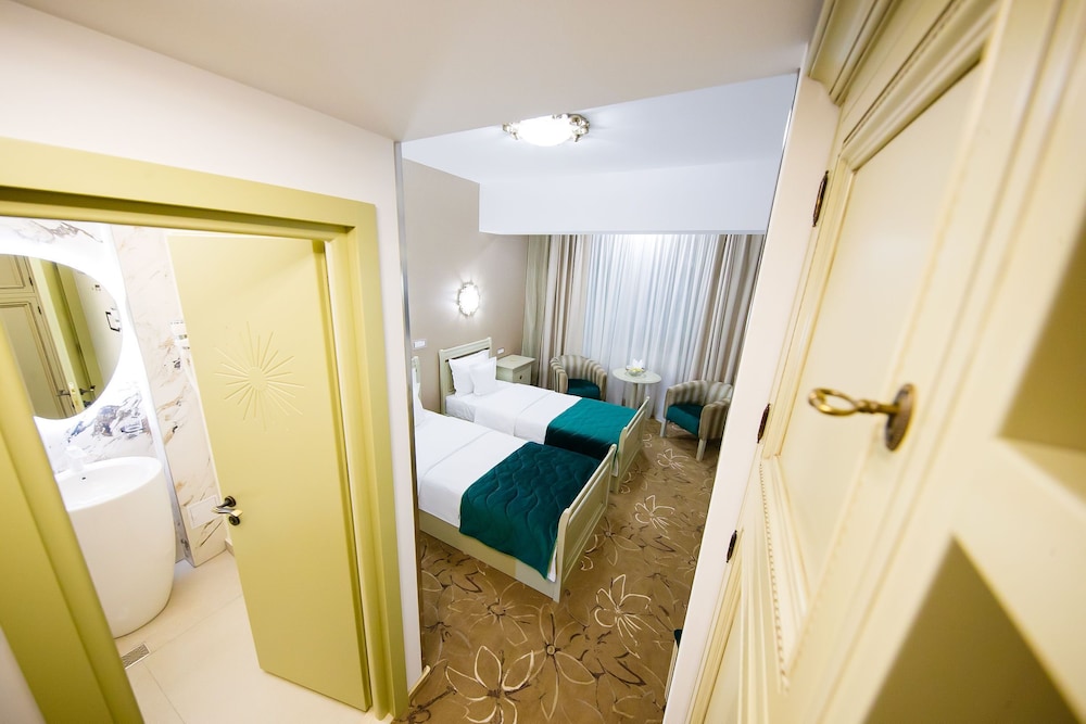 Twin Room 4* - Without Spa Access photo 3