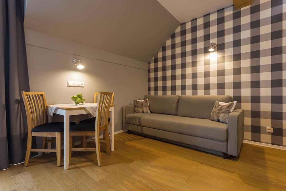 Duplex, 2 Bedrooms (Apartment 3) photo 1