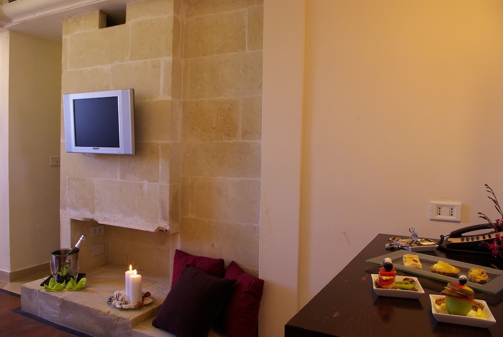 Classic Double Room Single Use photo 1