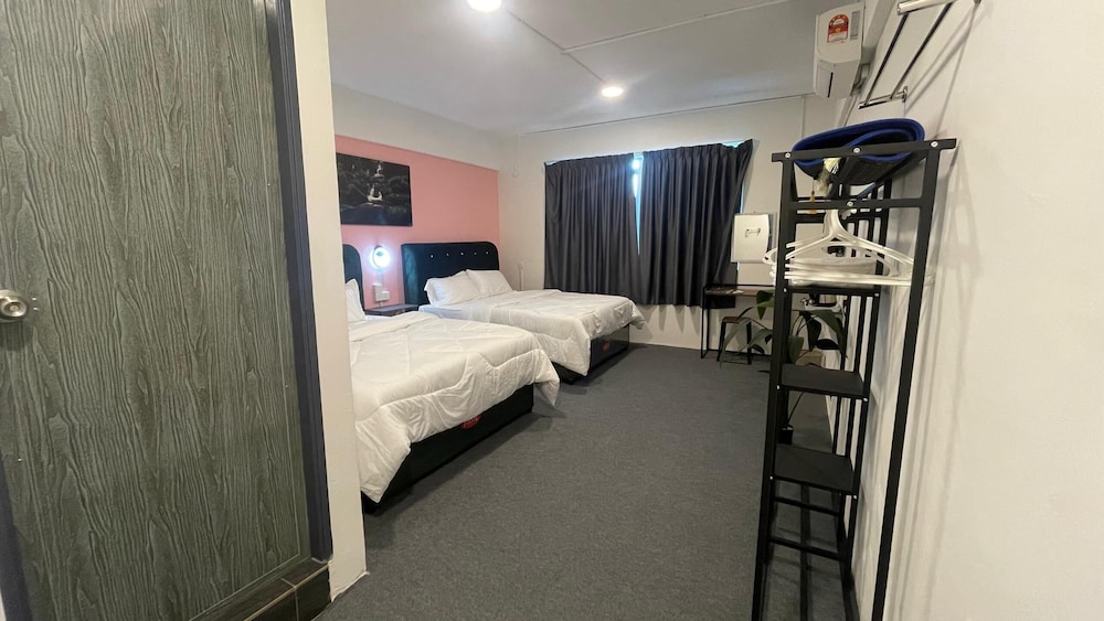 Family Twin Room