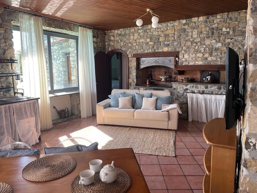 Panoramic Villa photo 2