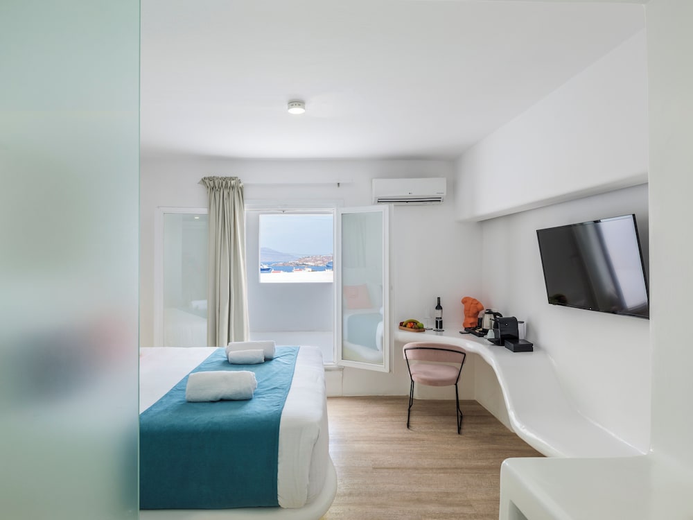 Double Room Individual Use, Balcony, Sea View photo 1