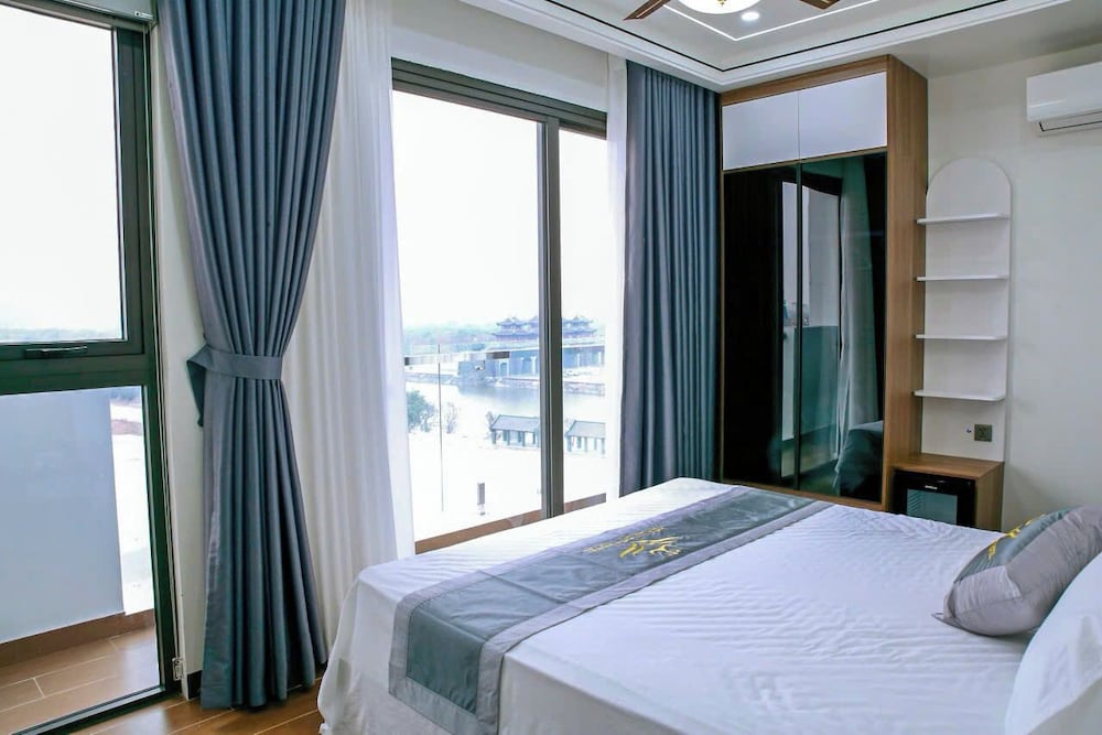 Deluxe Double Room, Balcony, Lake View