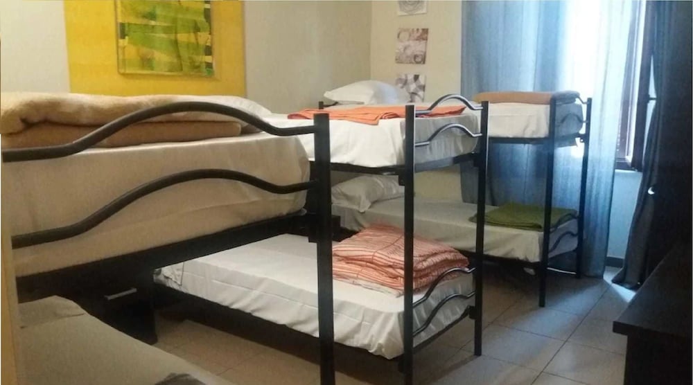Basic Shared Dormitory, Mixed Dorm