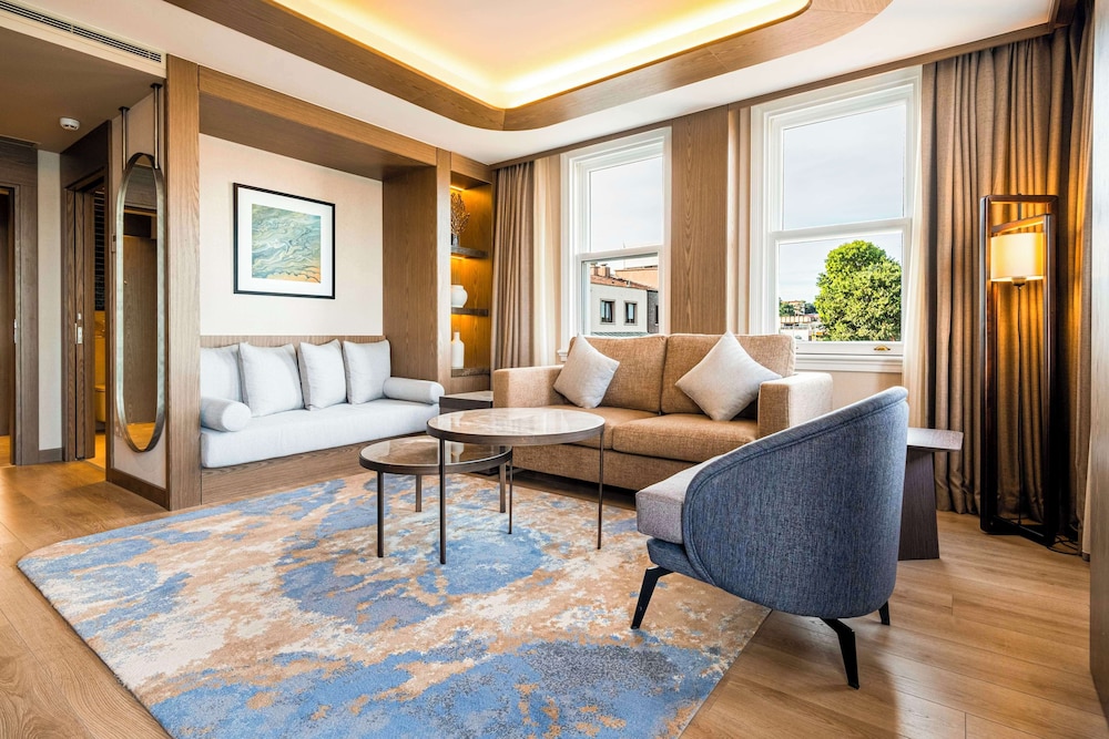 Executive Suite photo 3