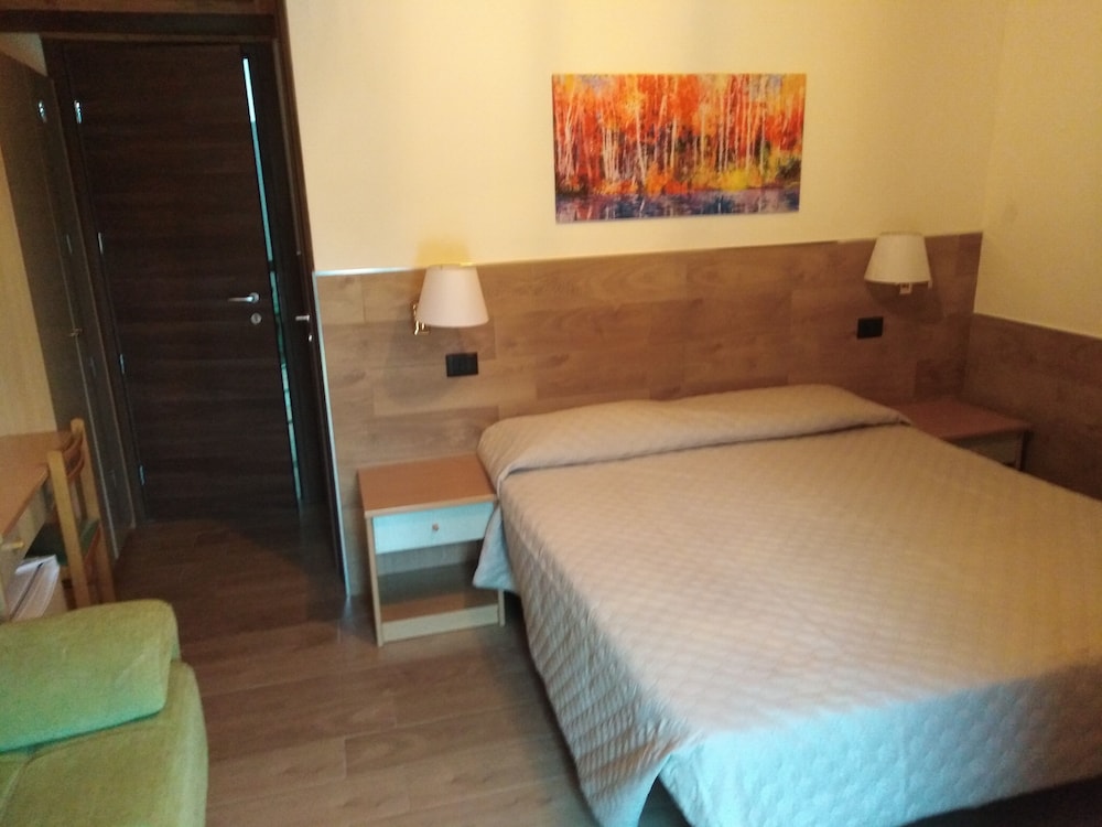 Quadruple Room photo 2