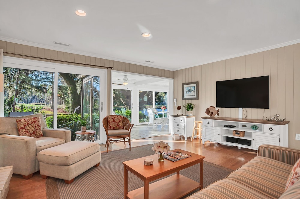 Villa, Multiple Beds, Kitchen (64 Fairway Lane)
