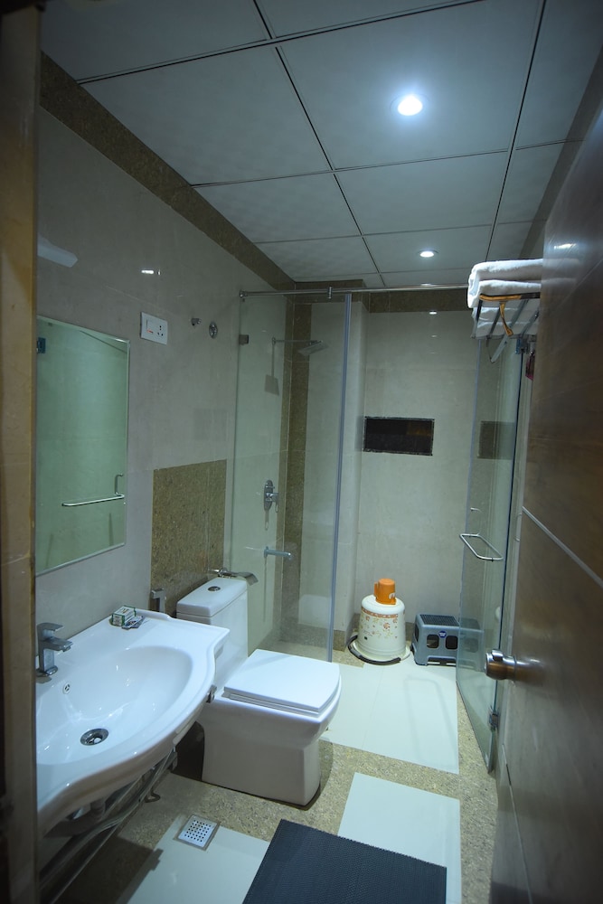 Deluxe Room, City View photo 2