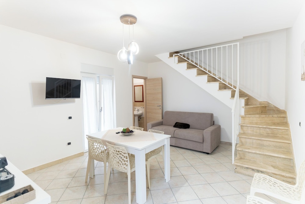 Villa, Balcony