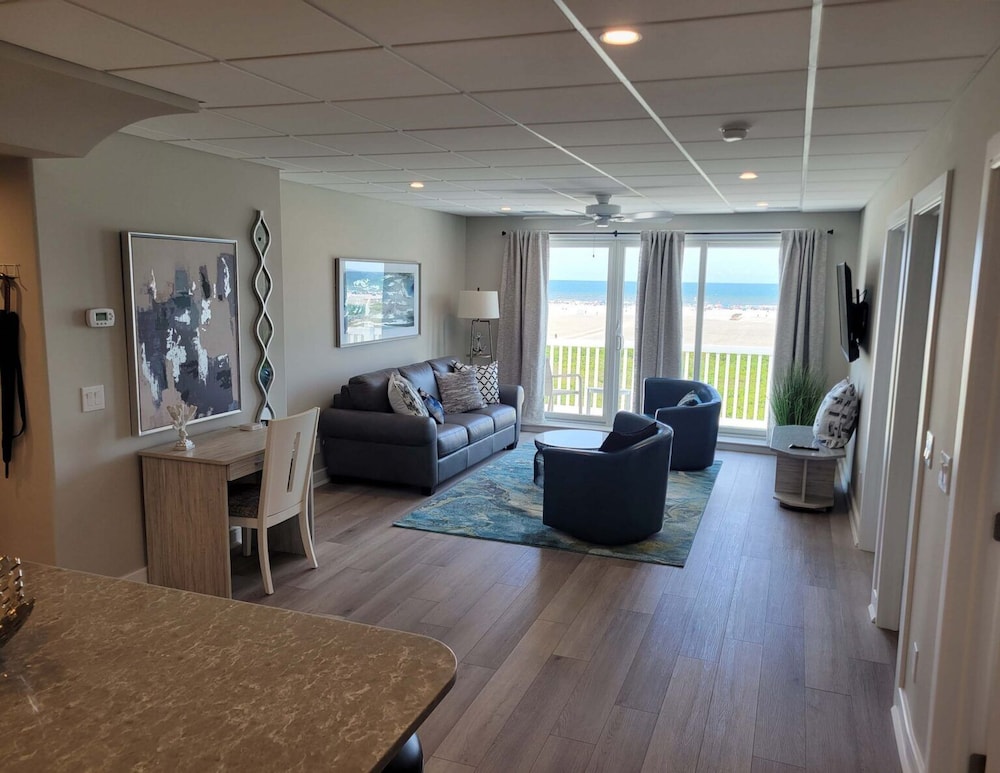 Luxury Penthouse, Ocean View photo 2