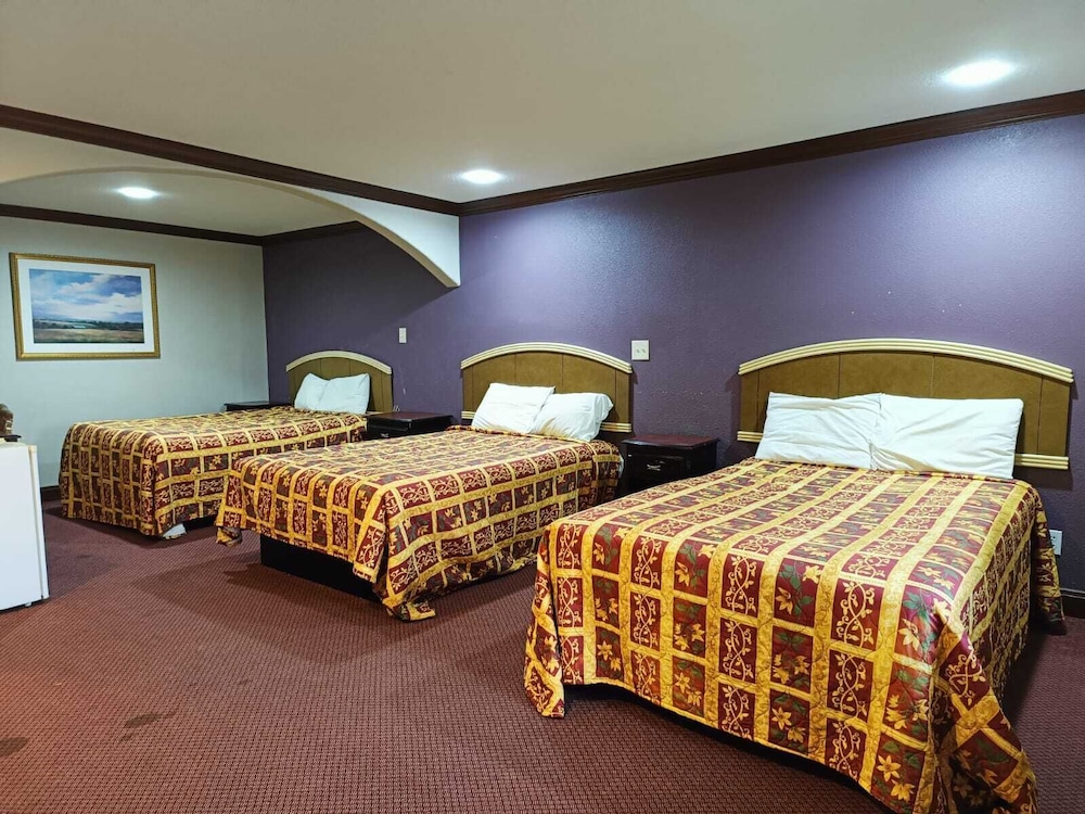 Room, Multiple Beds, Non Smoking