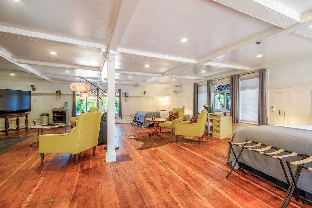 Family Deluxe Suite - Photo 2