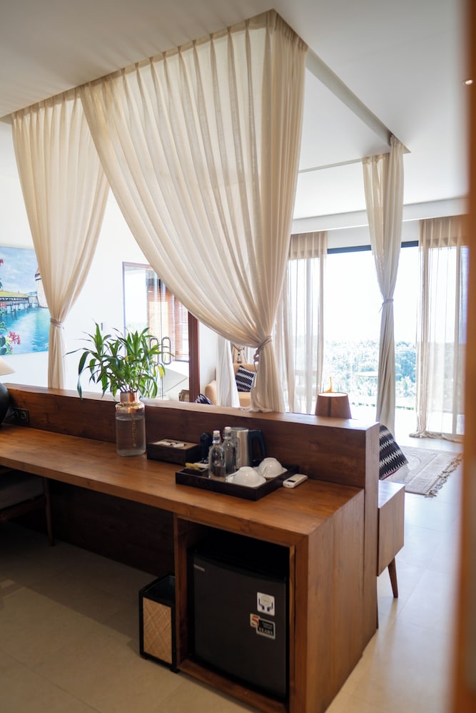 Deluxe Double Room, Ocean View photo 3