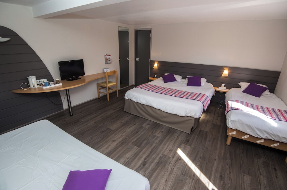 Room, Multiple Beds