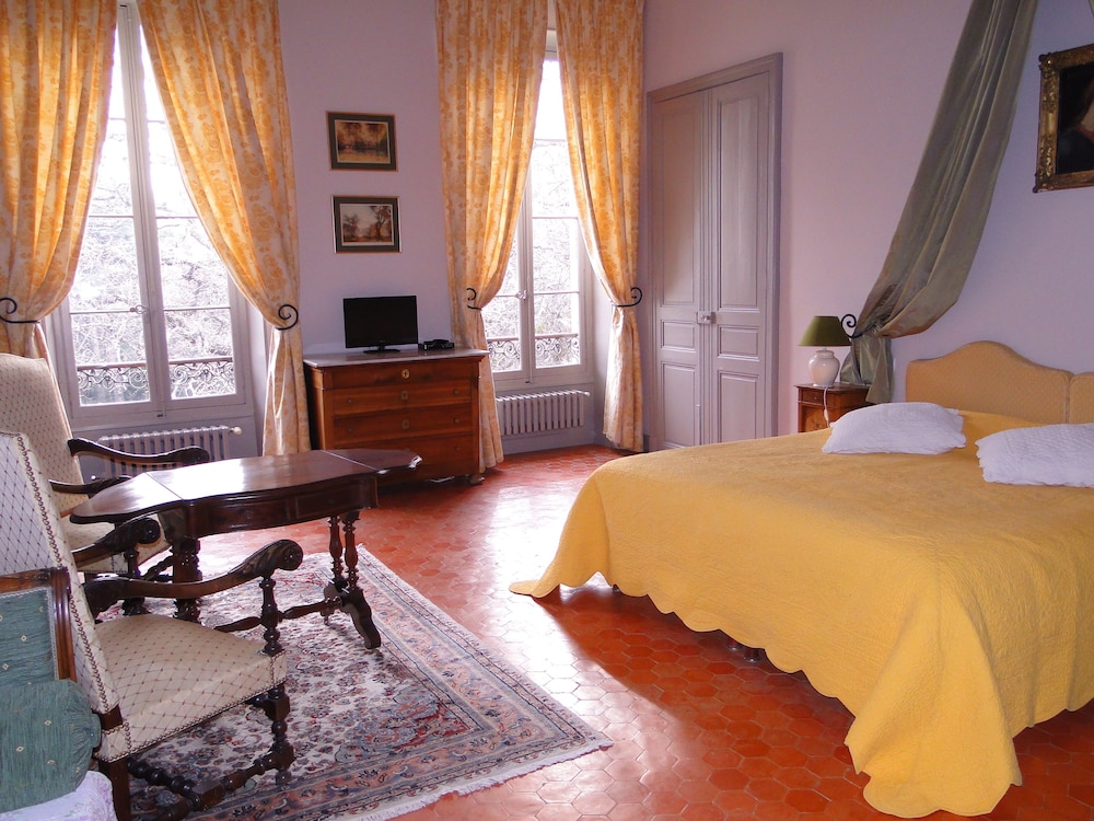 Suite photo 1