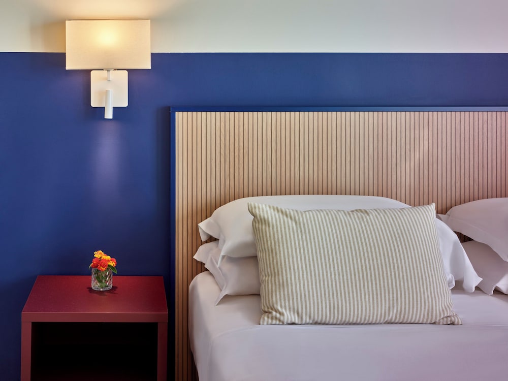 Classic Triple Room - Photo 2
