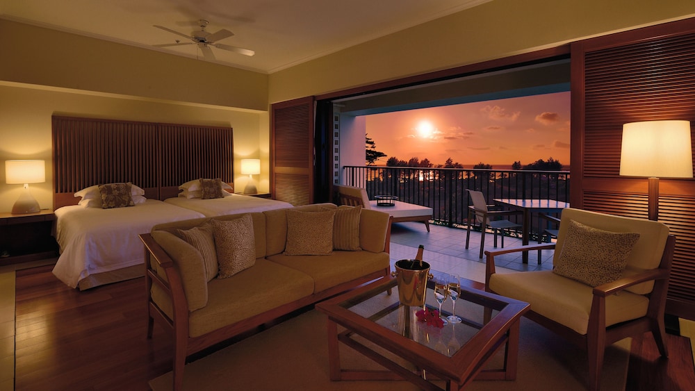 Club Deluxe with Sunset View, with Club Service, Non Smoking - Adult Only 13 or over - Photo 1