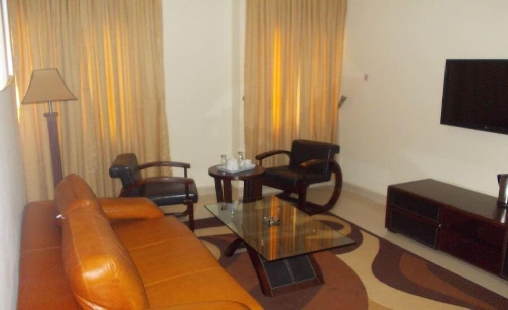 Comfort Room, Balcony, City View photo 1