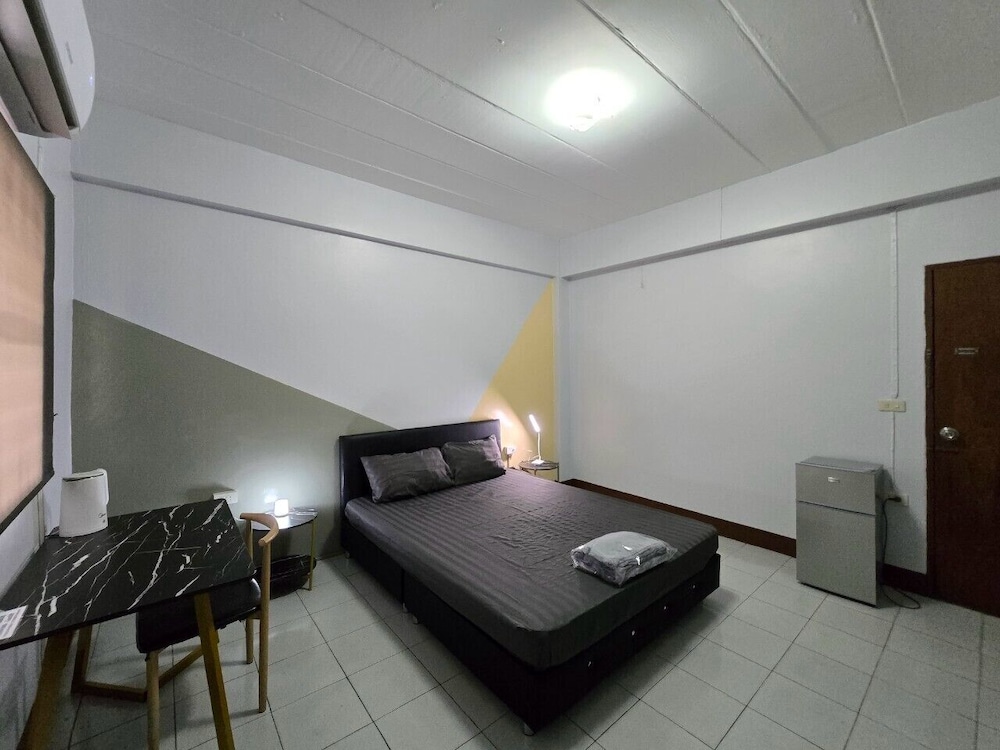 Standard Double Room, City View