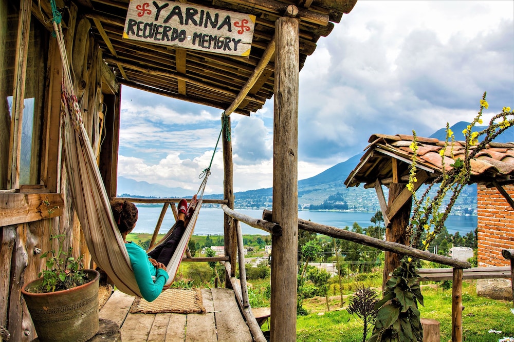 Basic Cabin, Balcony, Mountain View photo 1
