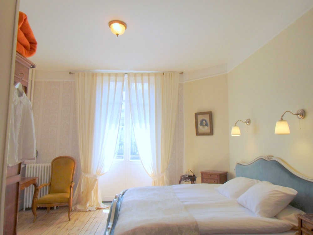 Deluxe Quadruple Room, Private Bathroom photo 1