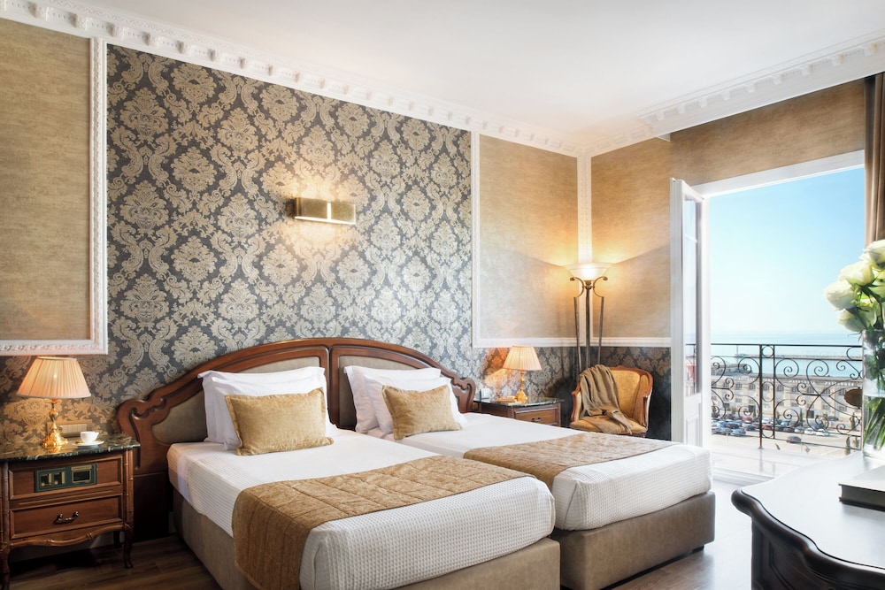 Sea View Executive Suite