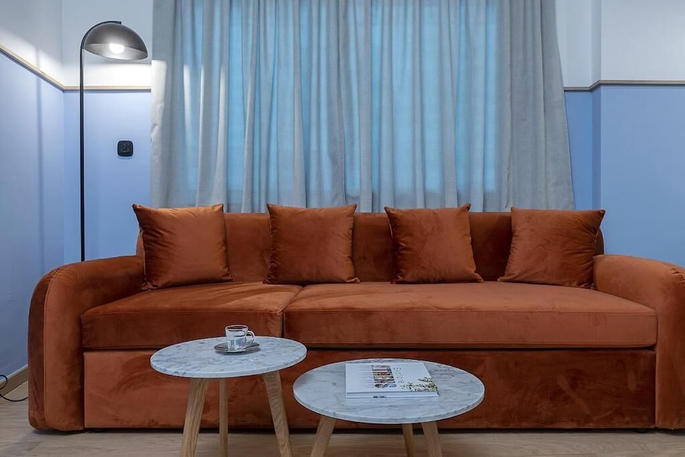 Studio Apartment with Balcony and View of the Acropolis photo 2