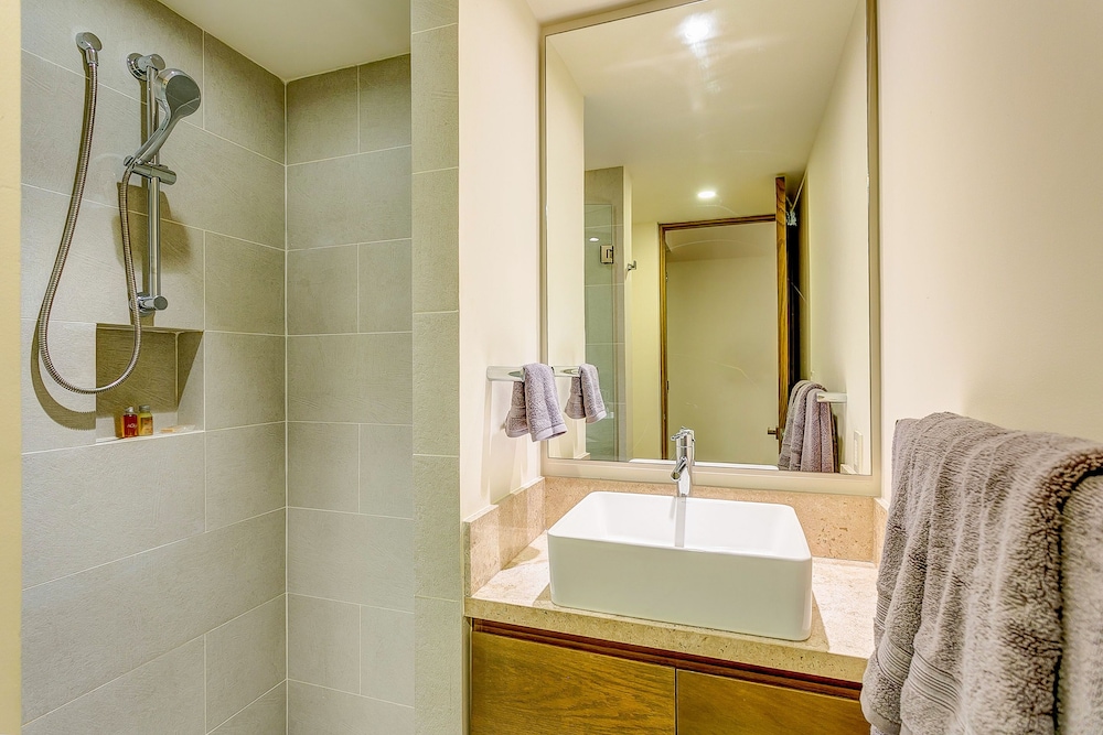 Apartment, 2 Bedrooms, Jetted Tub photo 2