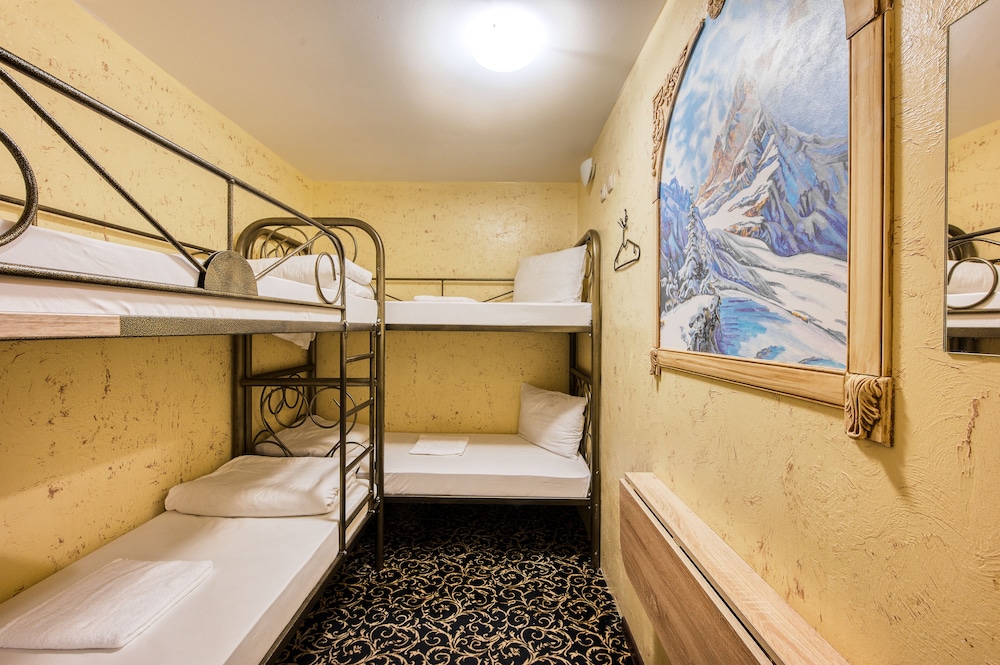Economy Quadruple Room