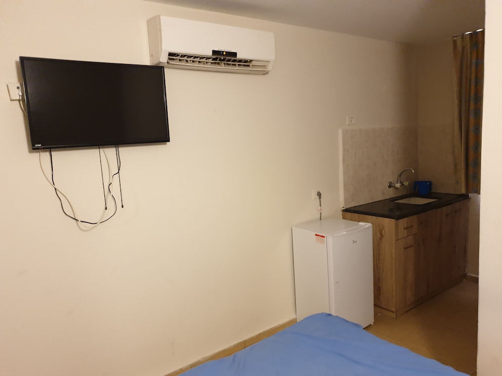 Family Room photo 3