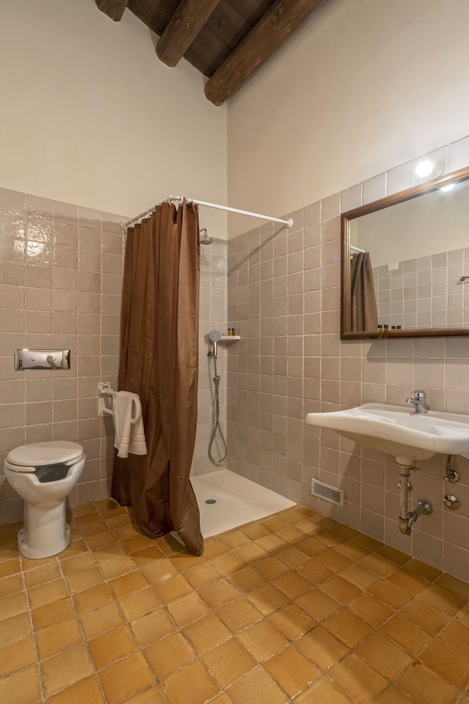 Classic Triple Room photo 2