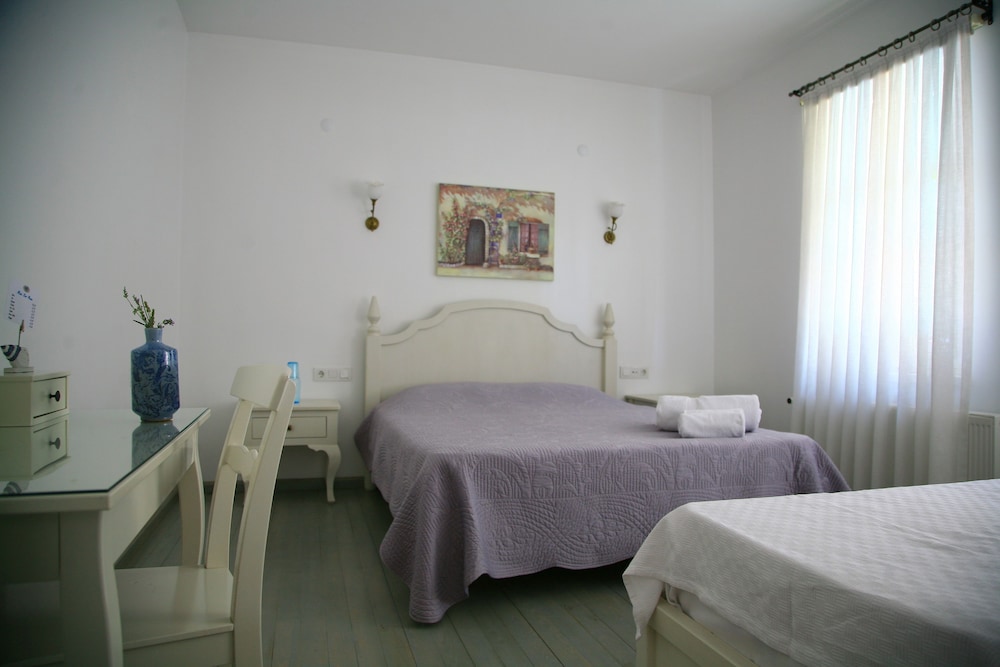 Standard Triple Room photo 1