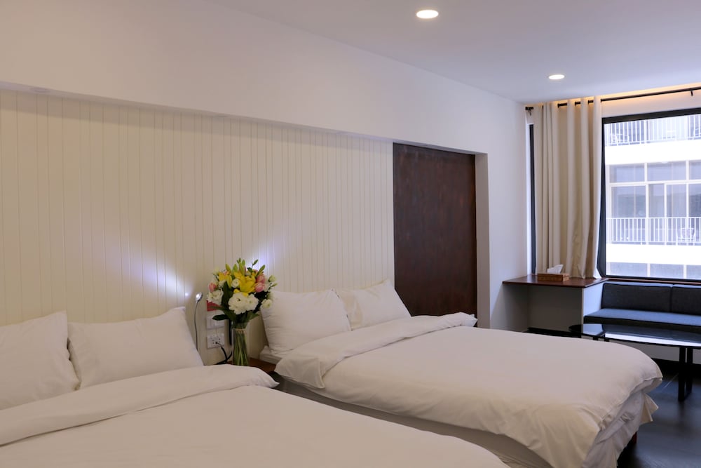 Hug Room photo 2