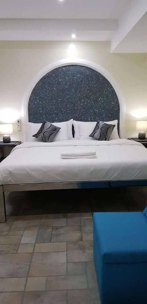 Standard Deluxe Room - Photo 1