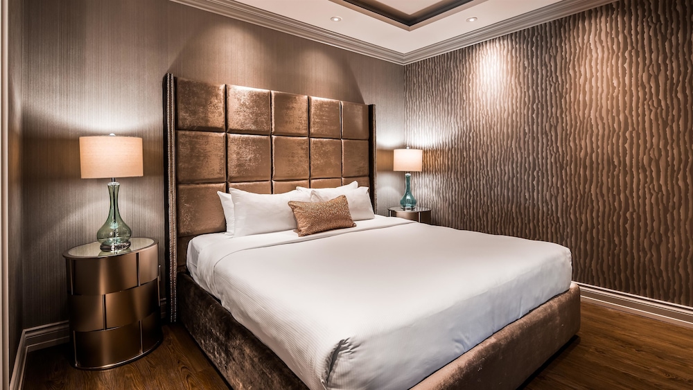 Suite, 2 Bedrooms, Non Smoking, Refrigerator (Penthouse) thumbnail 5