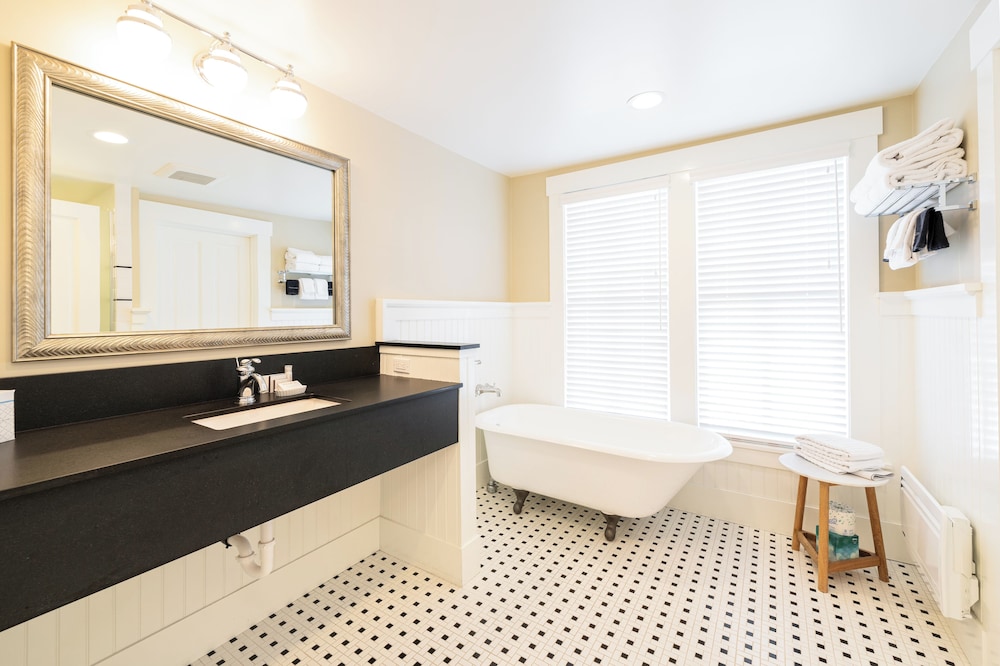 Hotel de Haro - Sunset Suite photo 3