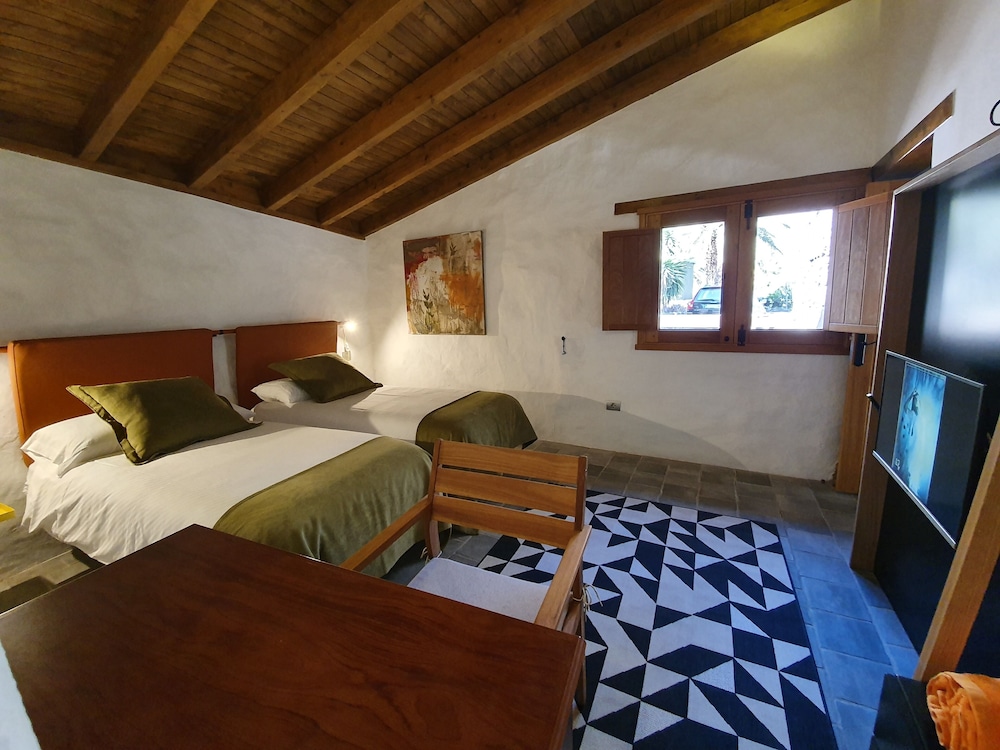 House, 2 Bedrooms (Abenchara)
