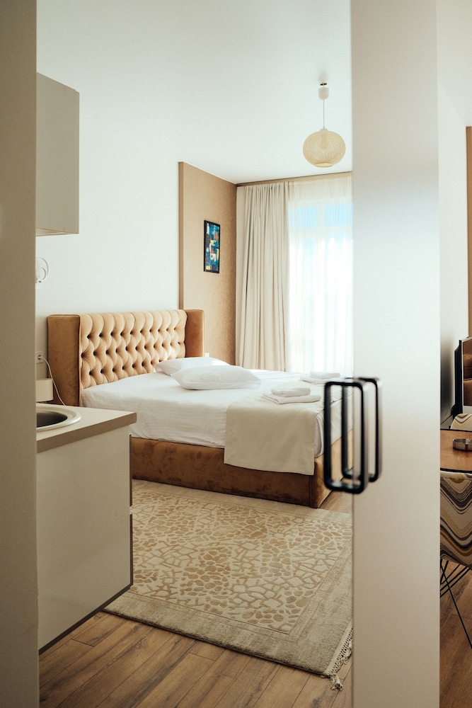 Standard Twin Room With Pool/Sea View - Photo 7