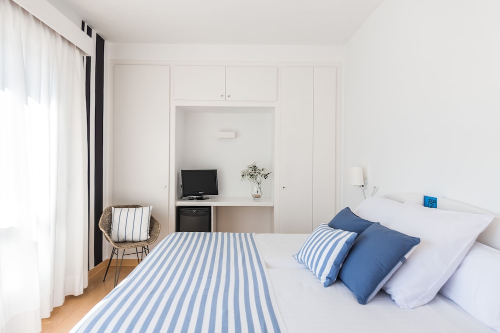 Standard Double Room, Terrace - Photo 10